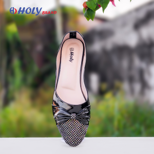 Women’s stylish flat shoes in pink and black with bow and crystal design