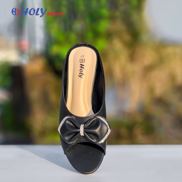 Holy Brand প্রজাপতি ডিজাইন Box Heel — পিঙ্ক ও ব্ল্যাক